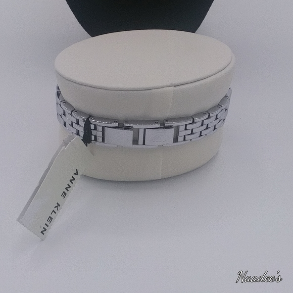 Women's Silver-Tone Bracelet Watch 32mm - Picture 4 of 4